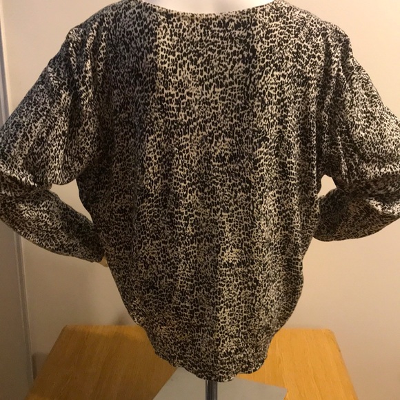 Sweater size XL - Picture 2 of 2